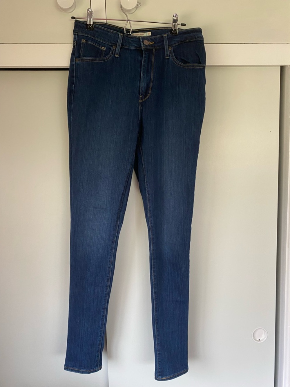 Levi’s 721 High Rise Skinny Jeans Women’s Size 30 Blue Stretch Denim Classic Fit